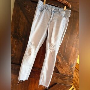 Old Navy Light Blue Distressed Skinny Jeans